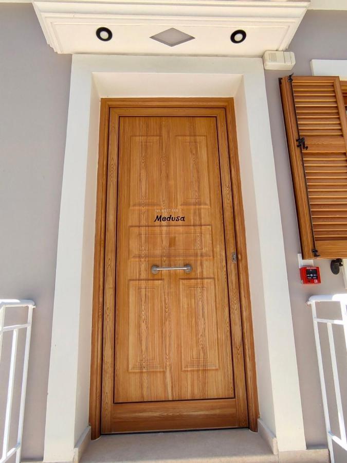 Semipuella Apartment *